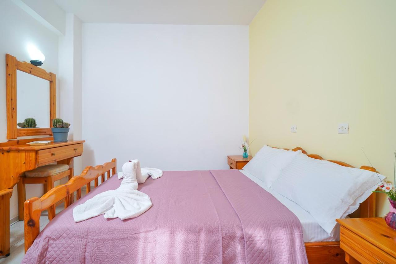 Penelopi Apartments Liménas Eksteriør bilde